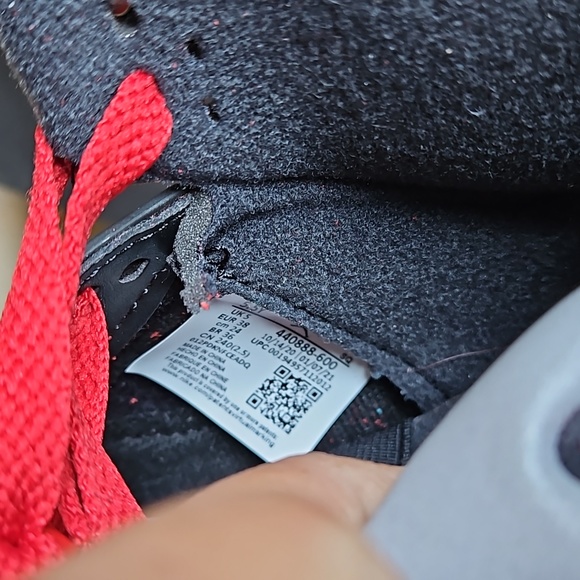 Air Jordan 5 Retro (GS) 'Raging Bull' 5.5y - Picture 8 of 10